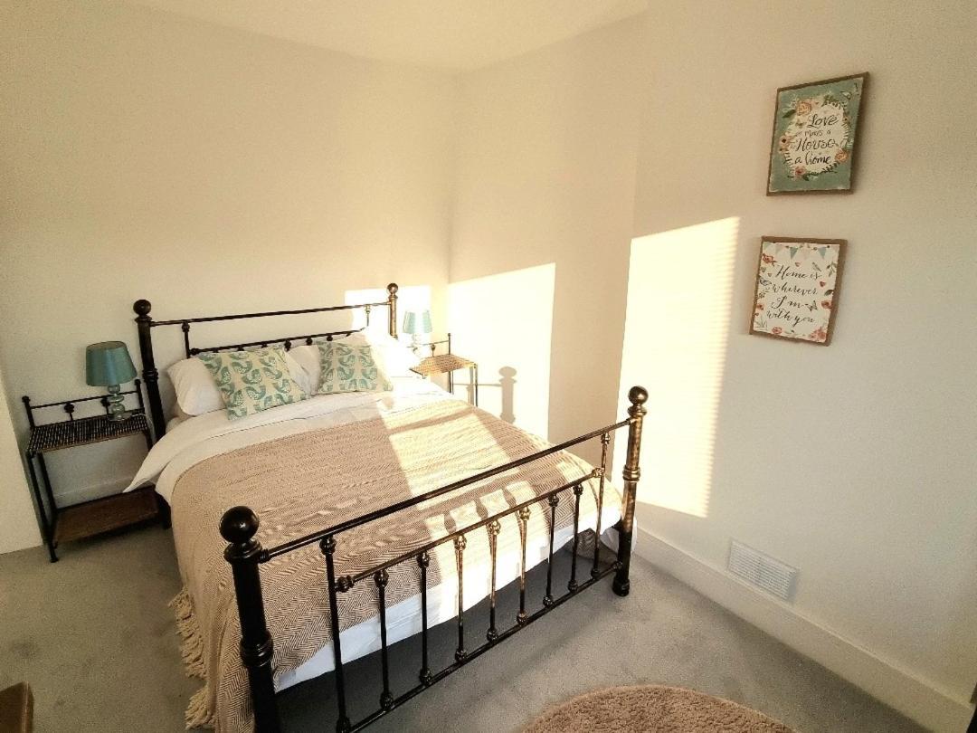 Hill View Villa Abertillery Eksteriør bilde